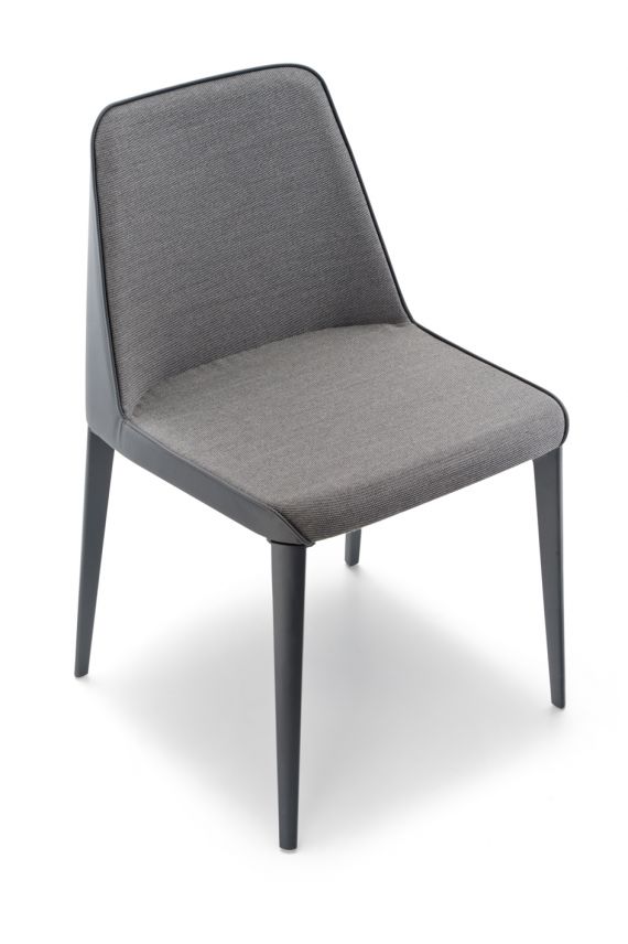UPHOLSTERED CHAIR LAJA 880
