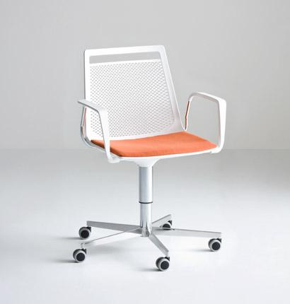 CHAIR AKAMI 5R BRACCIOLO