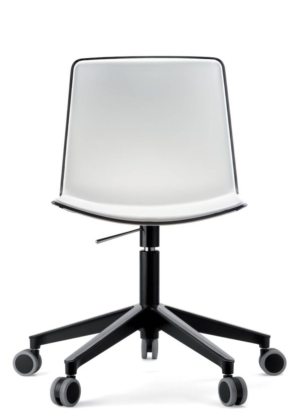 CHAIR TWEET 891