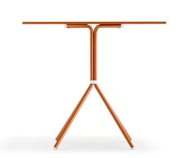 TABLE NOLITA 5454