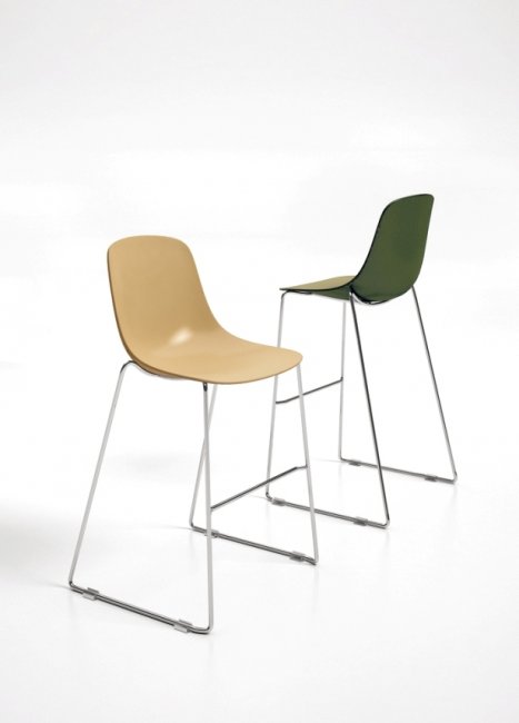 BARSTOOL PURE LOOP BINUANCE BAR STOOL