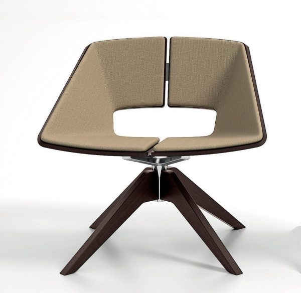 ČALOUNĚNÉ KŘESLO HUG SWIVEL WOODEN BASE