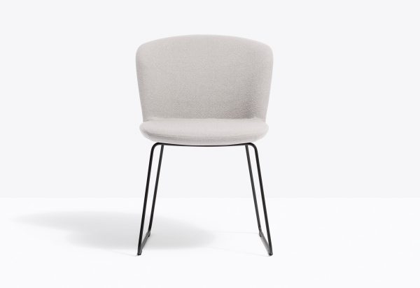 Upholstered chair NYM 2852