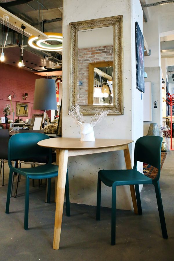 LORG OAK table