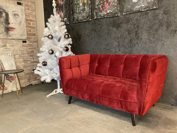 Sofa Castle Velvet - vystavený kus se slevou -50%