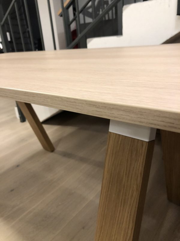 Stůl AD-TABLE FIX - vystavený kus se slevou -60%