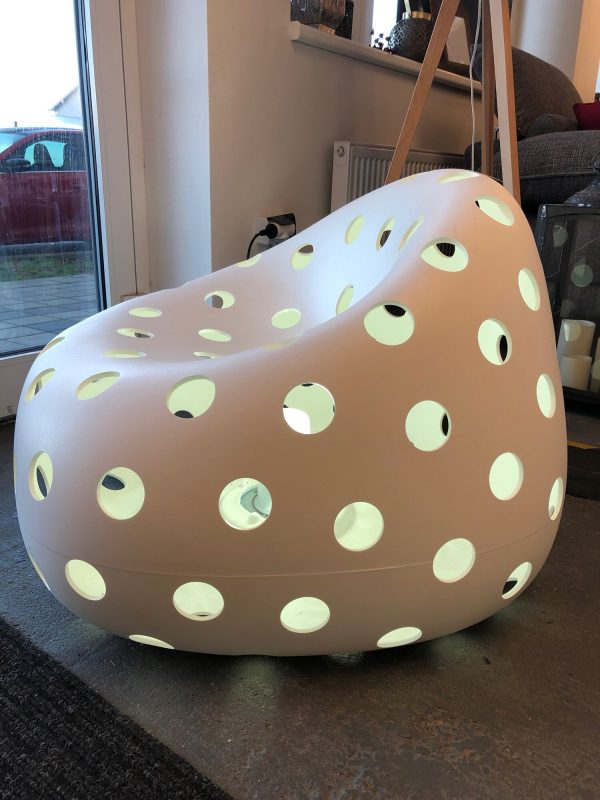 Svítící křeslo AIRBALL ARMCHAIR - vystavený kus se slevou -50%