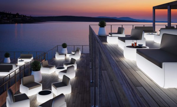 Glowing sofa Bold