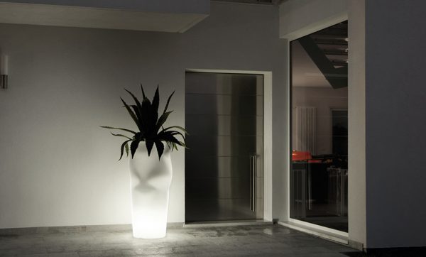 Glowing flowerpot Saving / Space / Vase