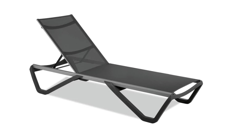 Zahradní lehátko ideální pro komerční využití.