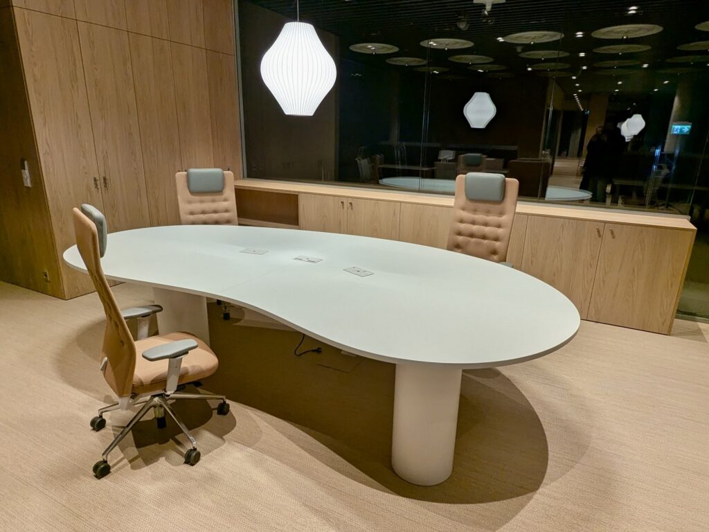 Designed by an architect, manufactured by Alupress 2024