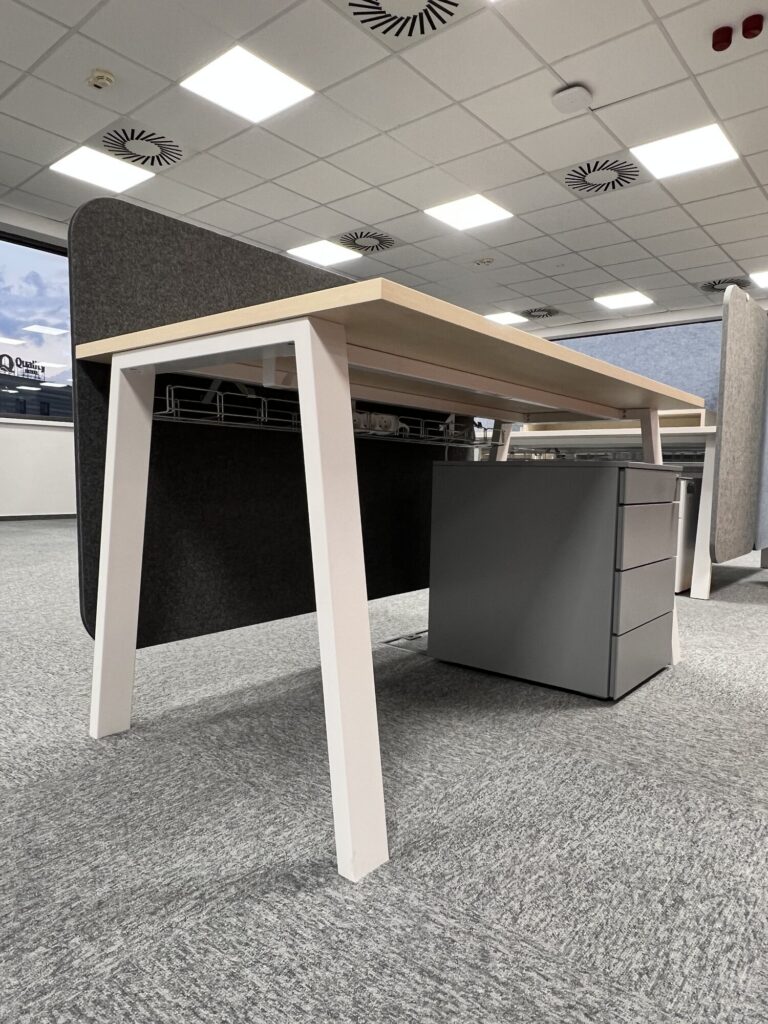 Office Desks with an Acoustic System 2023 1