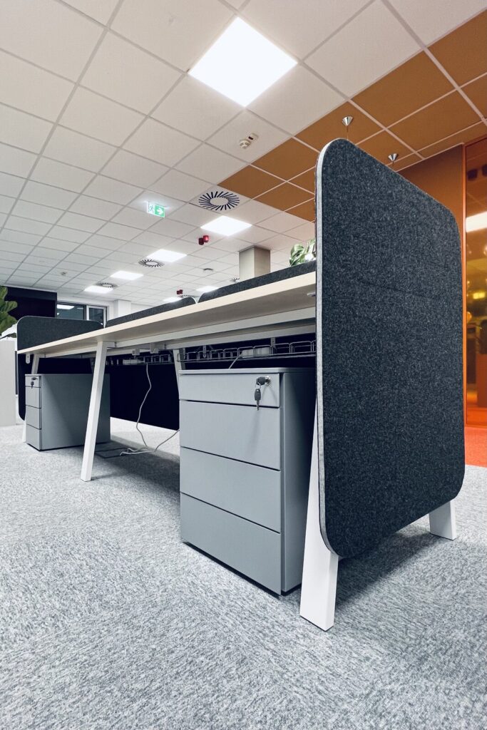 Office Desks with an Acoustic System 2023 1